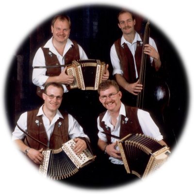Schwyzerrgeli-Quartett Passwang